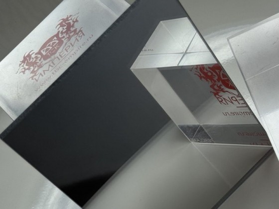 Зеркальный монолитный поликарбонат IRROX-REFLECTION GP, серебро 1*1200*600мм
